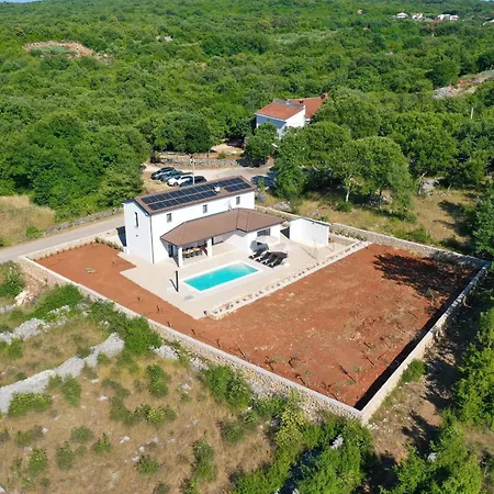 Aurora Villa *